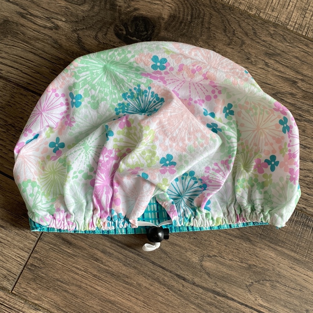 Spring Bloom Scrub Cap - Picture 2 of 4